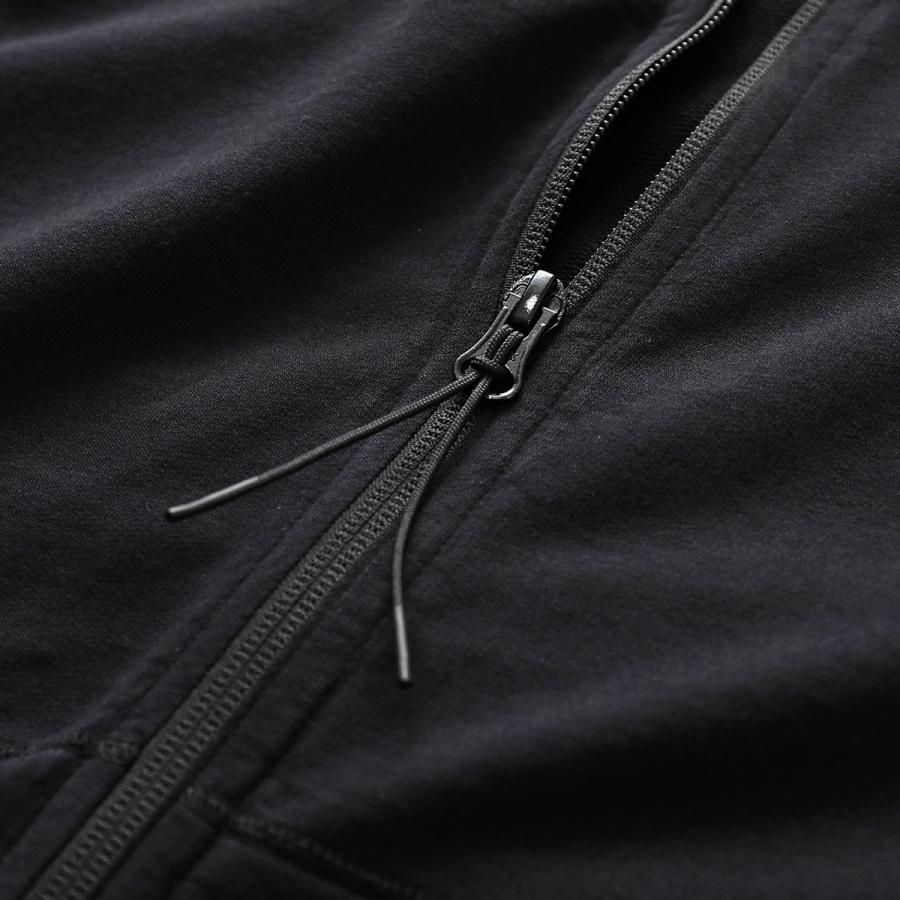 C.P. COMPANY（シーピーカンパニー） パーカー LIGHT FLEECE ZIP