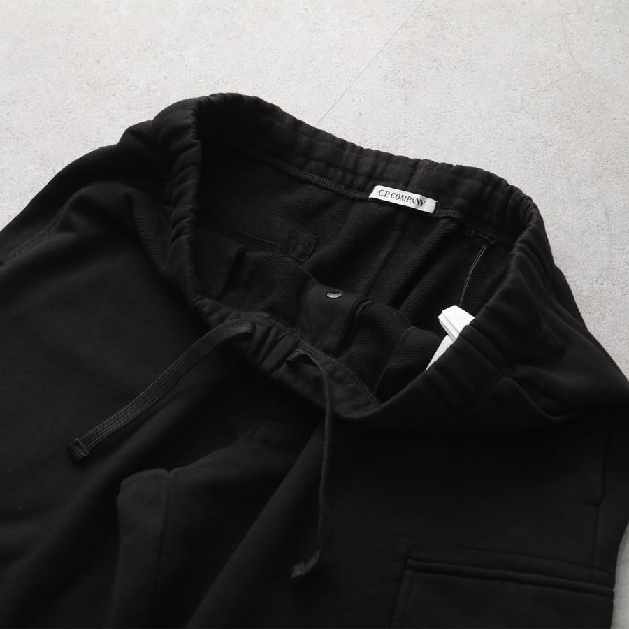 C.P. COMPANY（シーピーカンパニー） スウェットパンツ DIAGONAL