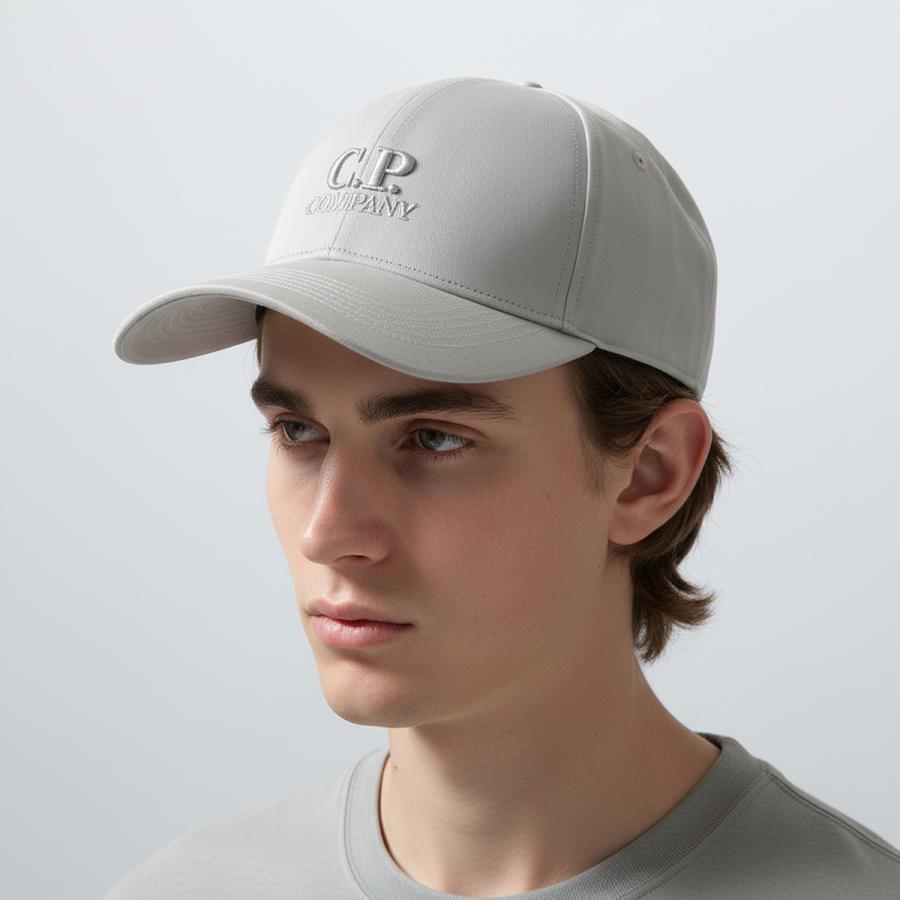 C.P. COMPANY（シーピーカンパニー） ベースボールキャップ 20CMAC750A