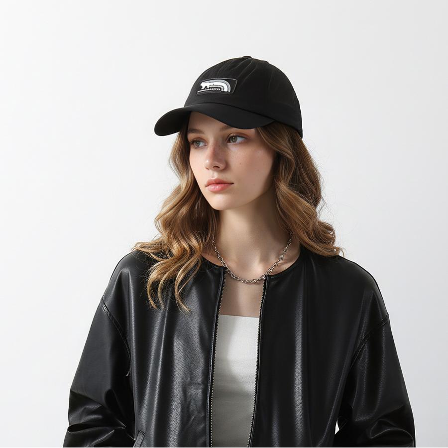 MAISON KITSUNE（メゾン キツネ） ベースボールキャップ FLASH FOX 6P