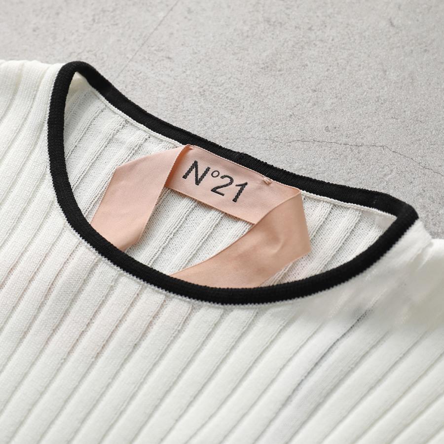 N°21 ヌメロヴェントゥーノ 半袖 ニット A004 7534 レディース リブ クルーネック セーター スリムフィット ロゴ刺繍 ちびロゴの画像