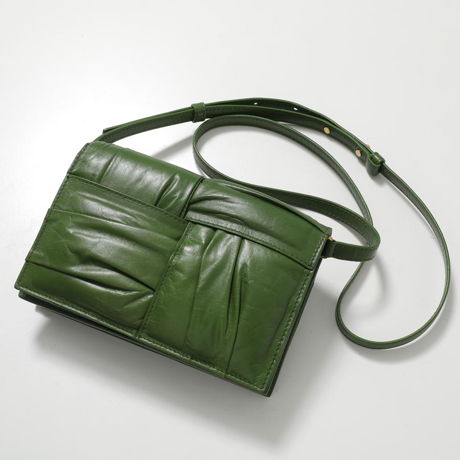 ボッテガヴェネタ ショルダーバッグ美品 BOTTEGA VENETA（ボッテガ・ヴェネタ） ショルダーバッグ カセット