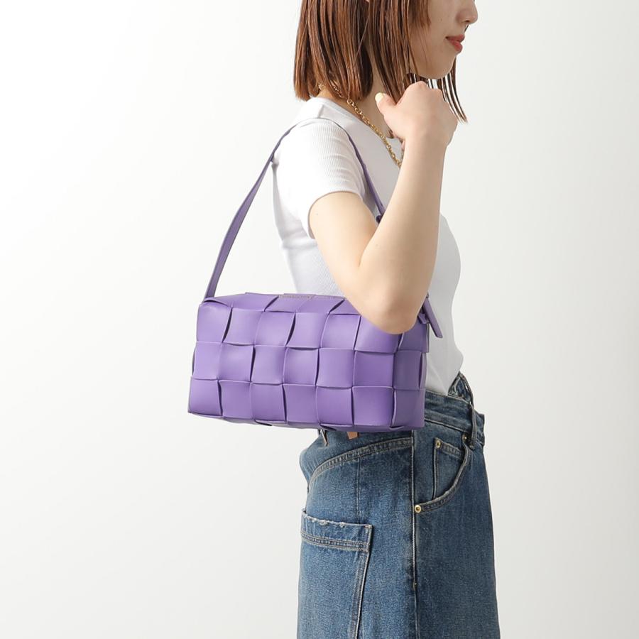 BOTTEGA VENETA（ボッテガ・ヴェネタ） ハンドバッグ ブリック
