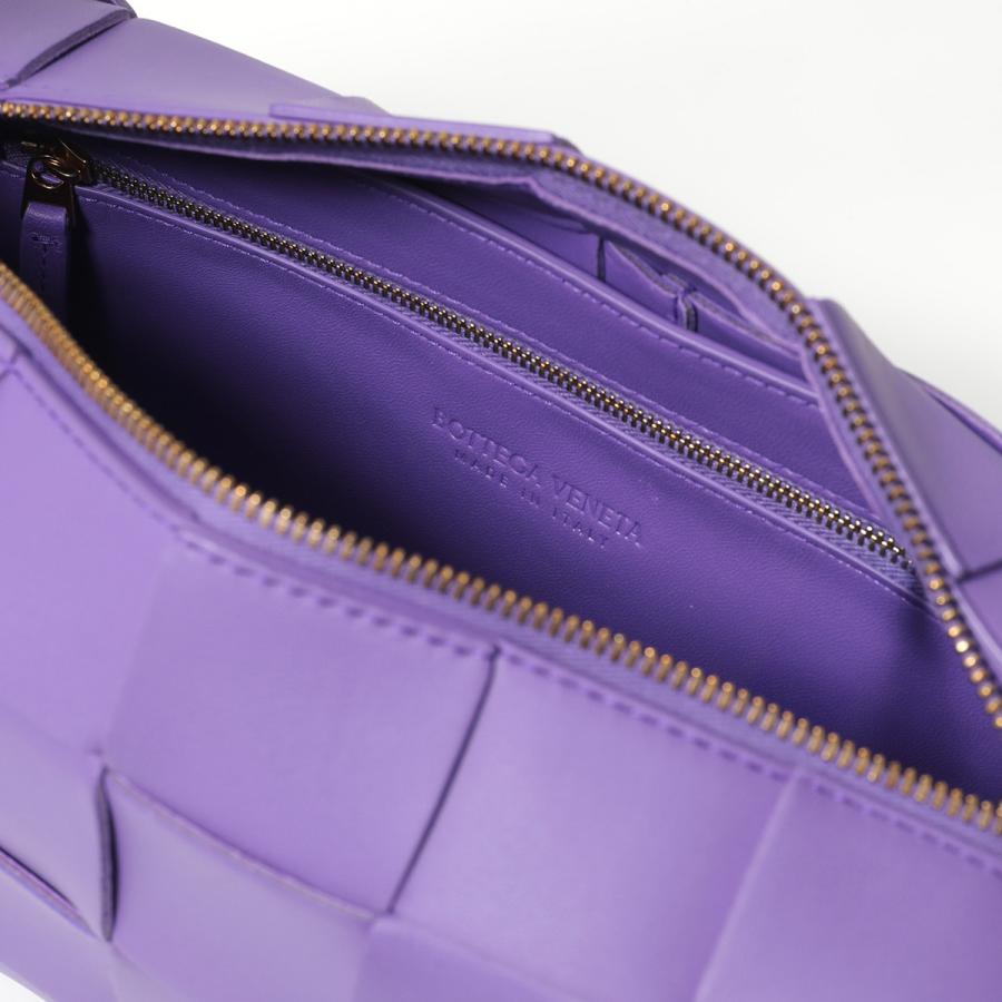 BOTTEGA VENETA（ボッテガ・ヴェネタ） ハンドバッグ ブリック 