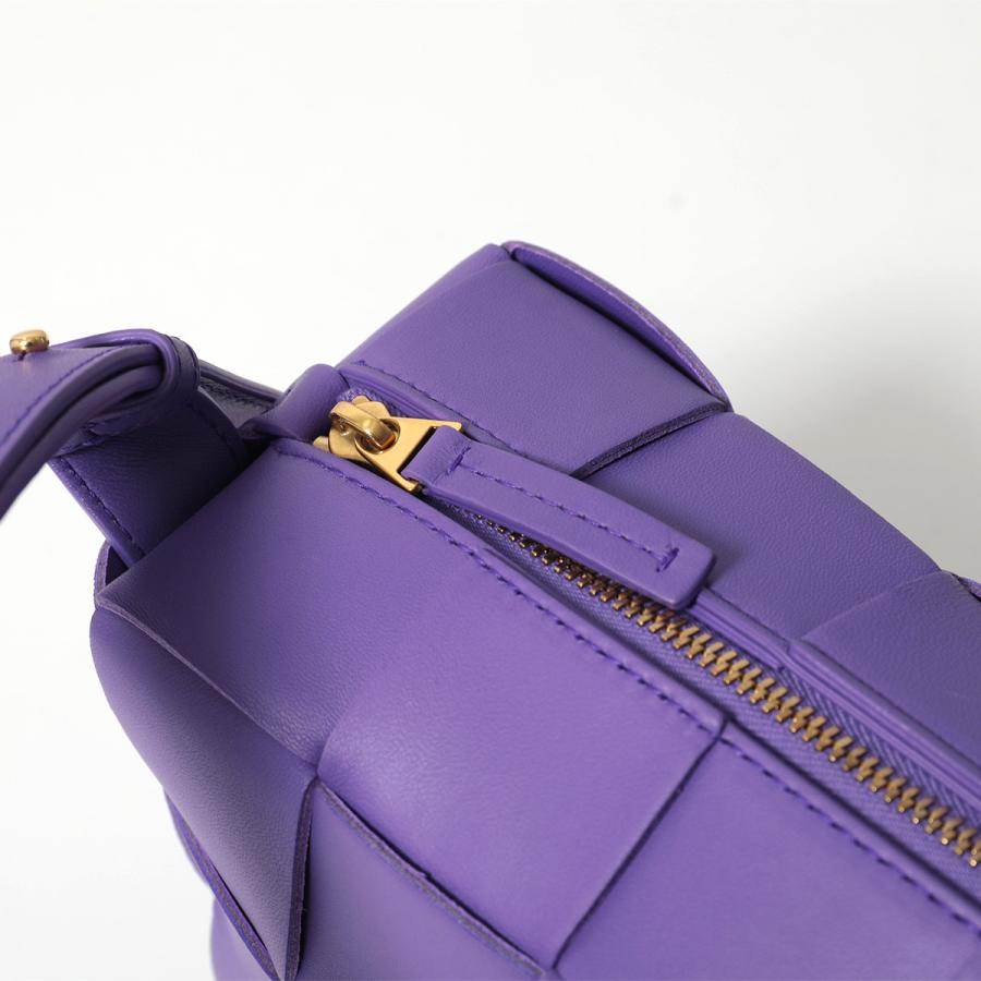 BOTTEGA VENETA（ボッテガ・ヴェネタ） ハンドバッグ ブリック