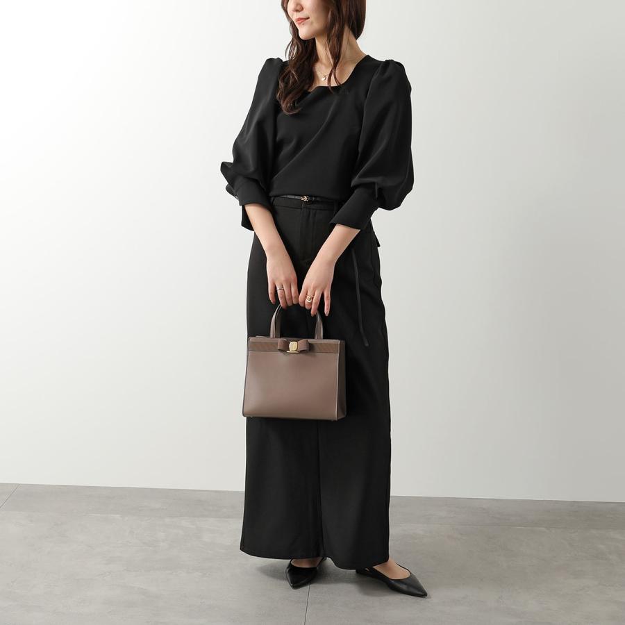 FERRAGAMO（フェラガモ） ハンドバッグ ヴァラ リボン トップハンドル