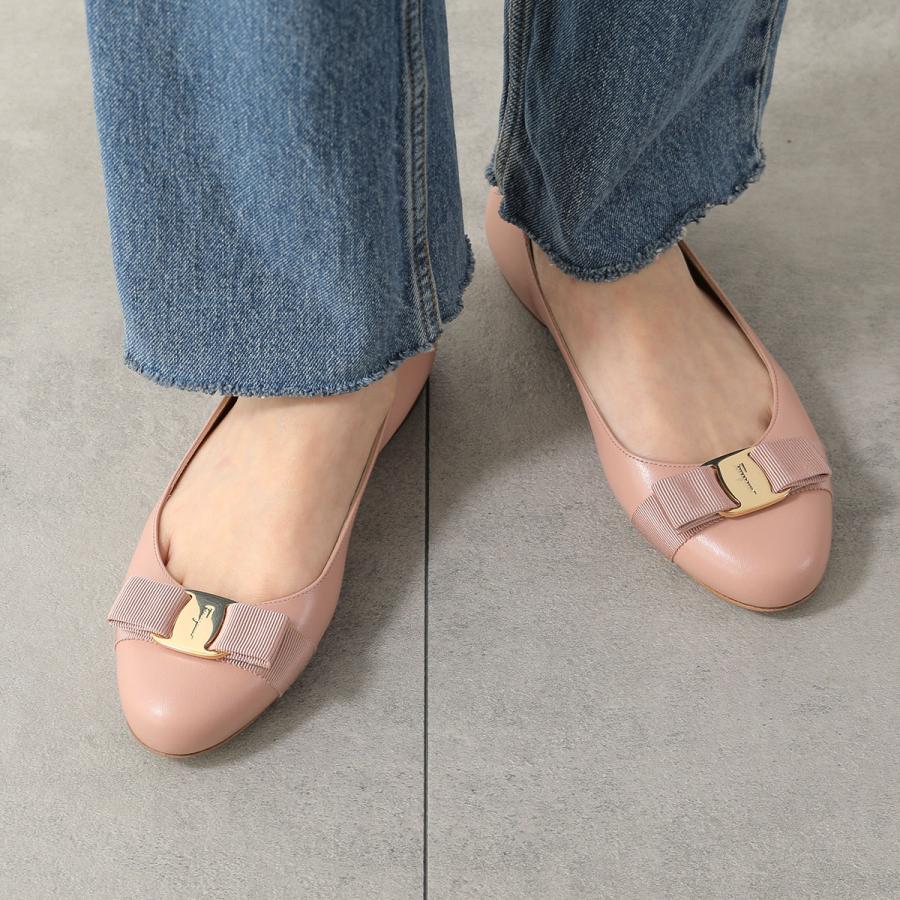FERRAGAMO（フェラガモ） バレエシューズ VARINA SOF ヴァリナ 0774595