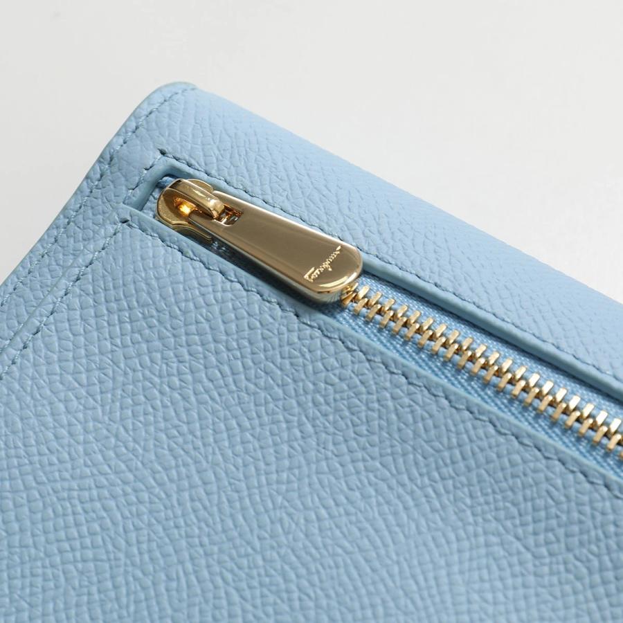 FERRAGAMO（フェラガモ） 二つ折り長財布 GANCINI ガンチーニ 22D779