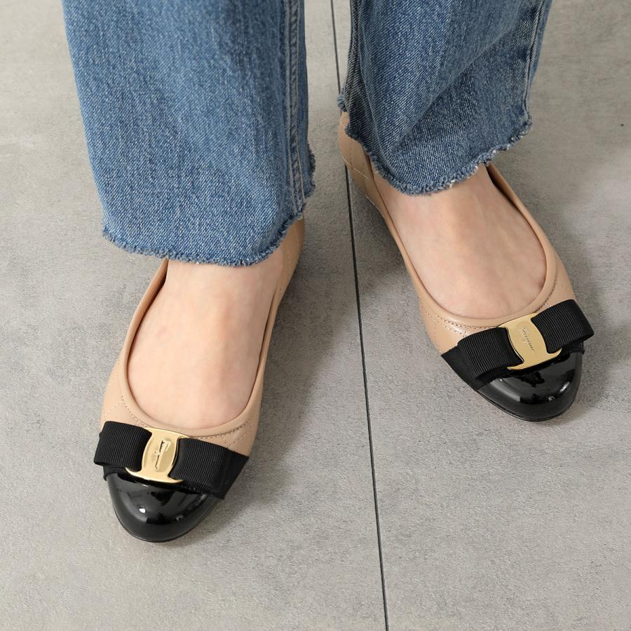FERRAGAMO（フェラガモ） パンプス VARINA QUILTED ヴァリナ 0702228
