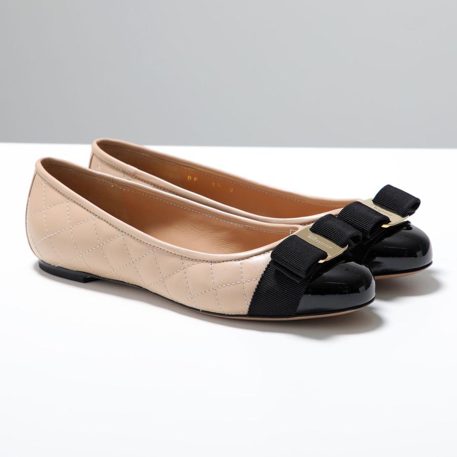 FERRAGAMO（フェラガモ） パンプス VARINA QUILTED ヴァリナ 0702228