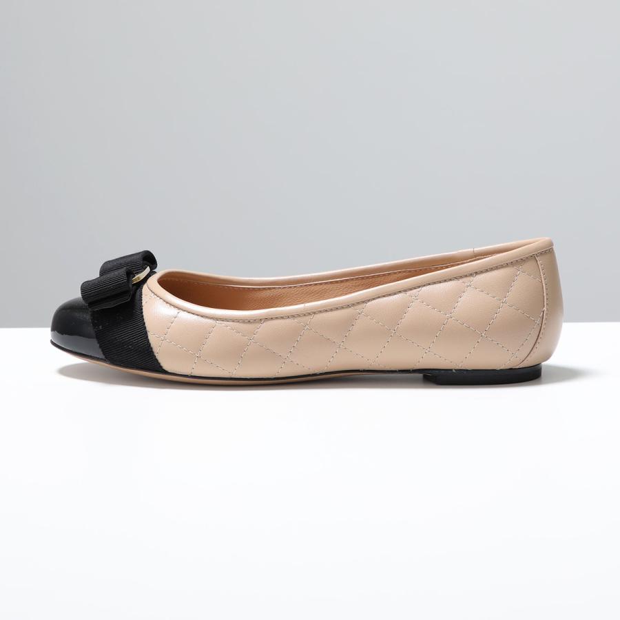 FERRAGAMO（フェラガモ） パンプス VARINA QUILTED ヴァリナ 0702228