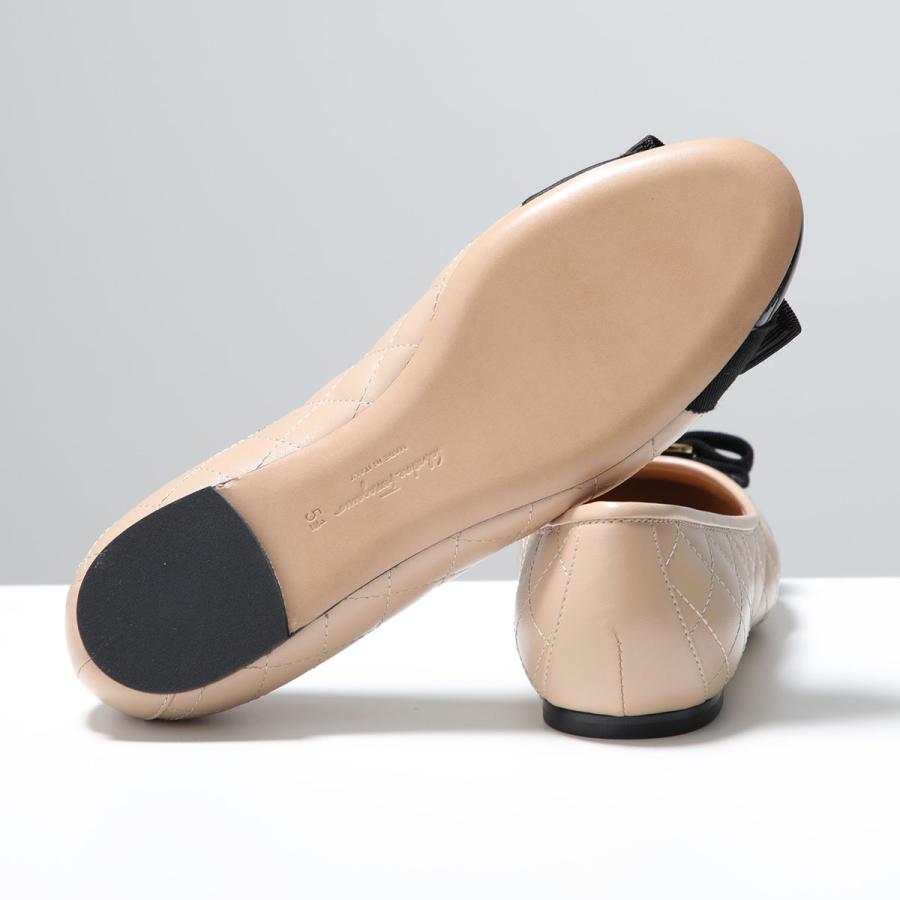 FERRAGAMO（フェラガモ） パンプス VARINA QUILTED ヴァリナ 0702228