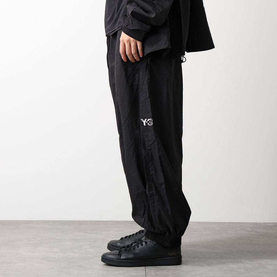 Y-3 ワイスリー ナイロンパンツ RAW EDGE 3 STRIPES NYLON SHELL PANTS KE6632 メンズ ルーズフィット 撥水 はっ水 軽量 セットアップ可能 BLACKの画像
