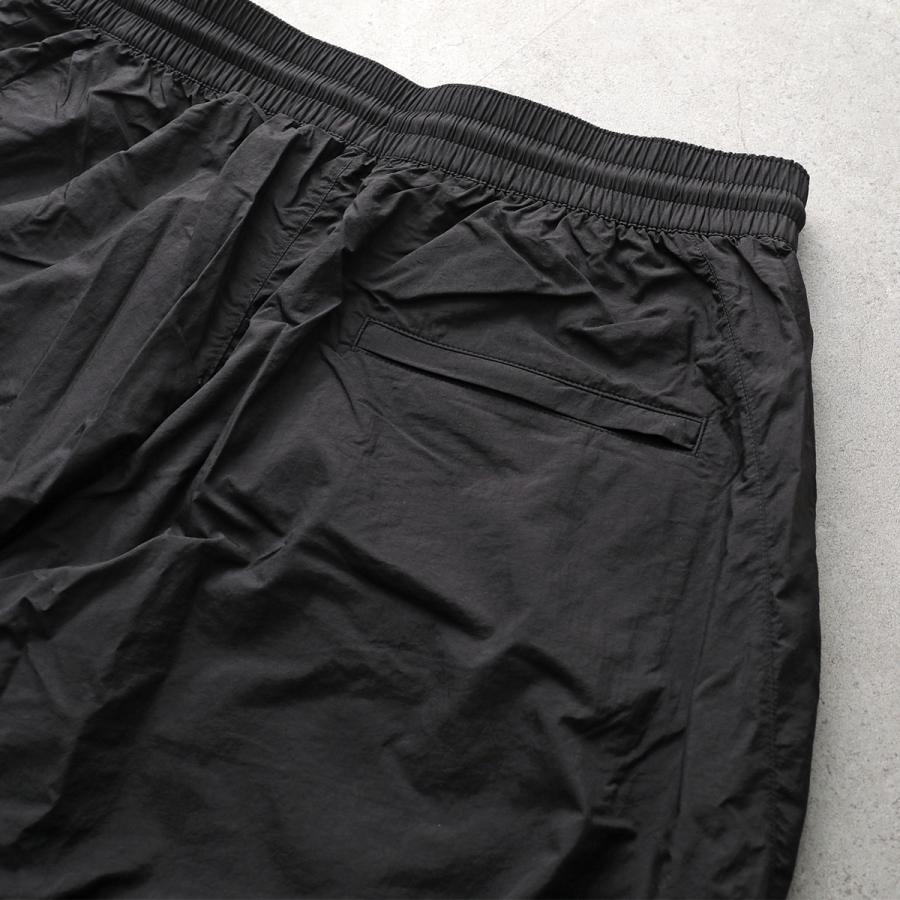 Y-3 ワイスリー ナイロンパンツ RAW EDGE 3 STRIPES NYLON SHELL PANTS KE6632 メンズ ルーズフィット 撥水 はっ水 軽量 セットアップ可能 BLACKの画像