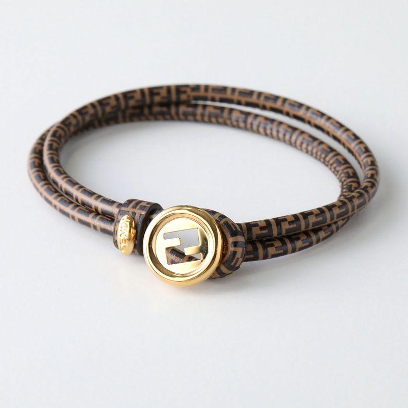 Fendi エングレーブバングル FENDI（フェンディ） ブレスレット EVER ROUND エバーラウンド 8AL320