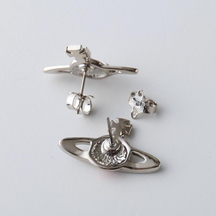 Vivienne Westwood 宇宙テーマ シルバー土星型ピアス Vivienne Westwood（ヴィヴィアンウエストウッド） ピアス SMALL NEO