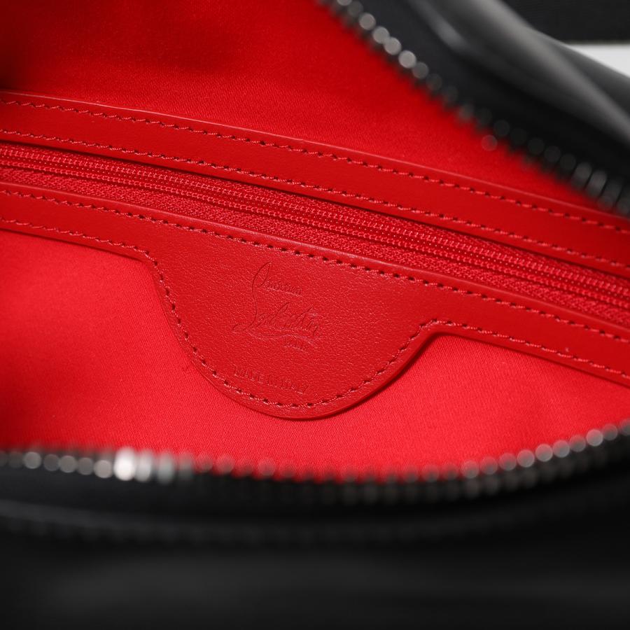 Christian Louboutin（クリスチャンルブタン） ボディバッグ NOX