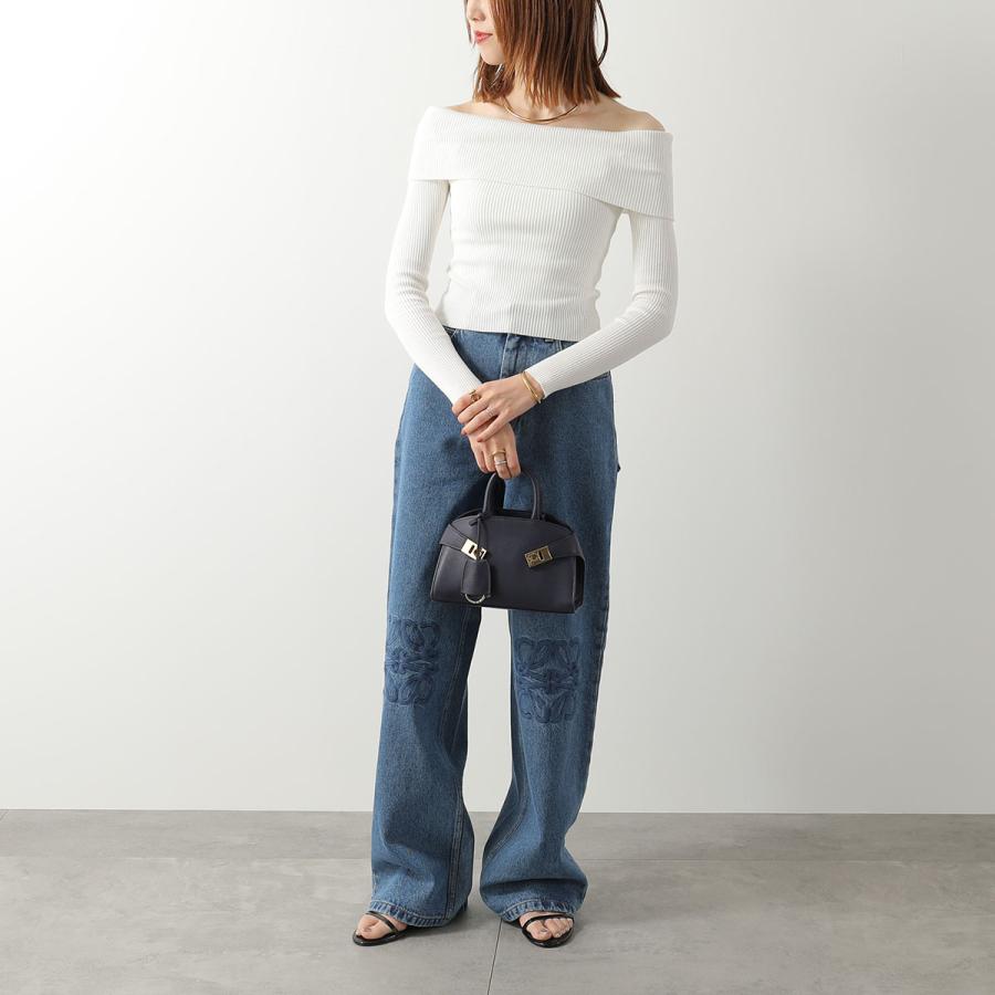 FERRAGAMO（フェラガモ） ハンドバッグ HUG MINI ハグ ミニ 215975
