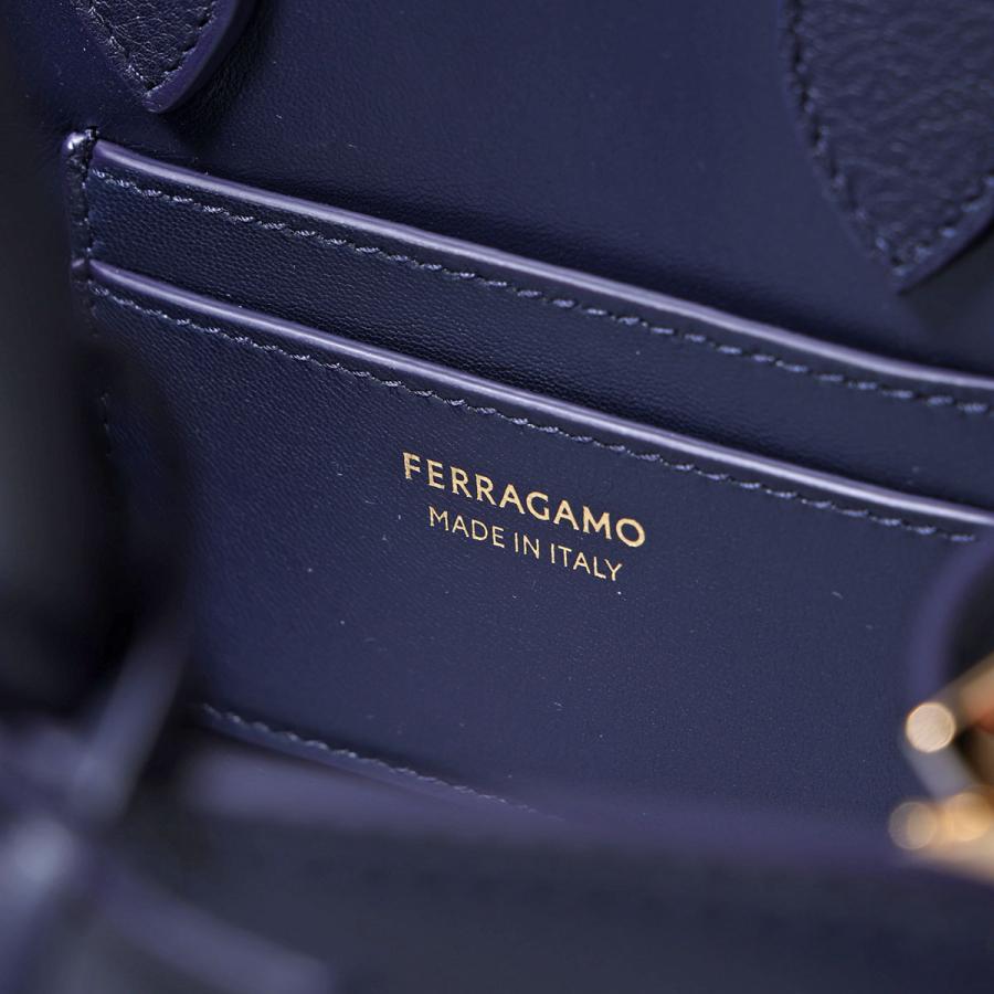 FERRAGAMO（フェラガモ） ハンドバッグ HUG MINI ハグ ミニ 215975