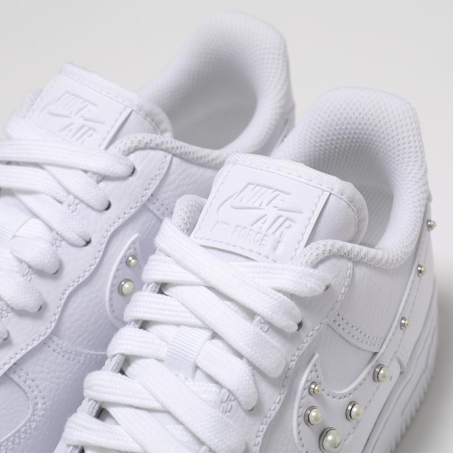 NIKE（ナイキ） スニーカー AIR FORCE 1 '07 エア フォース IU7557-100