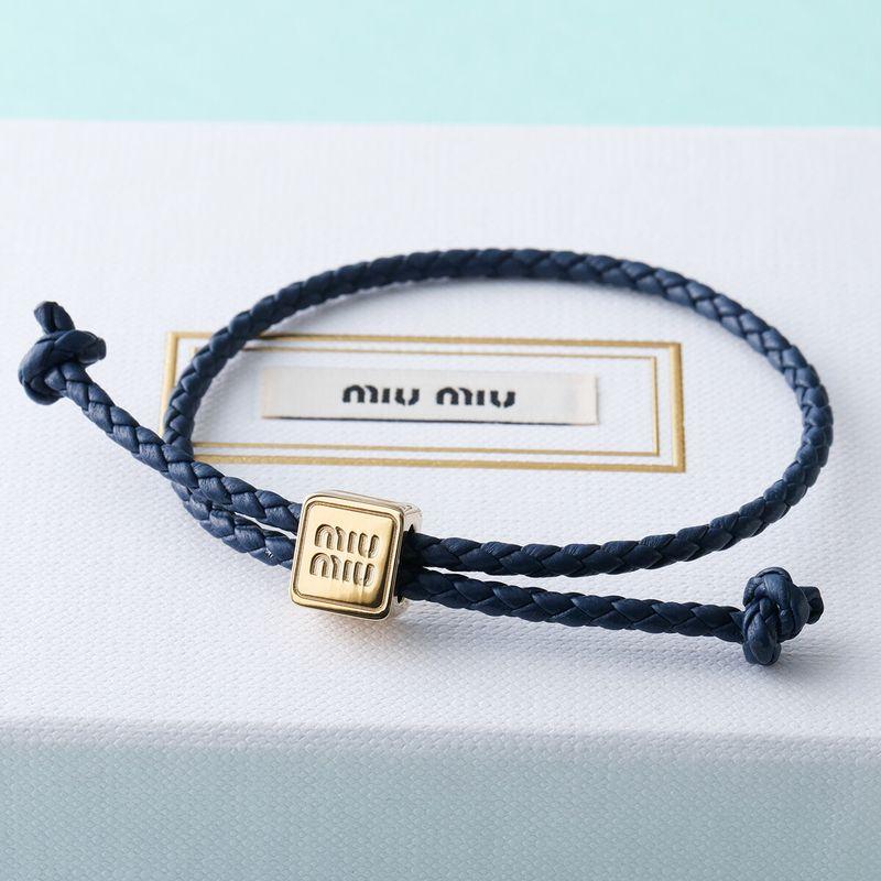 miu miu（ミュウミュウ） ブレスレット 5IB772 2IGY レディース レザー