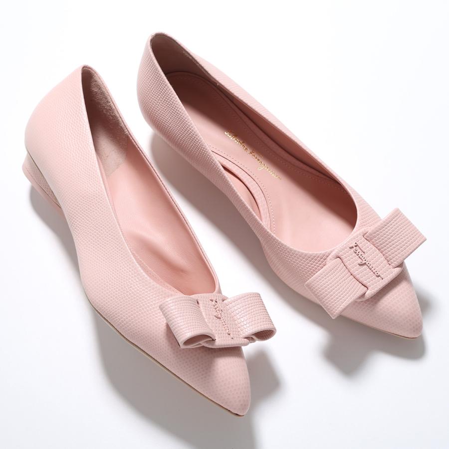 フェラガモ viva 新品未使用　リボンパンプス FERRAGAMO（フェラガモ） パンプス VIVA 753769 レディース ヴァラ