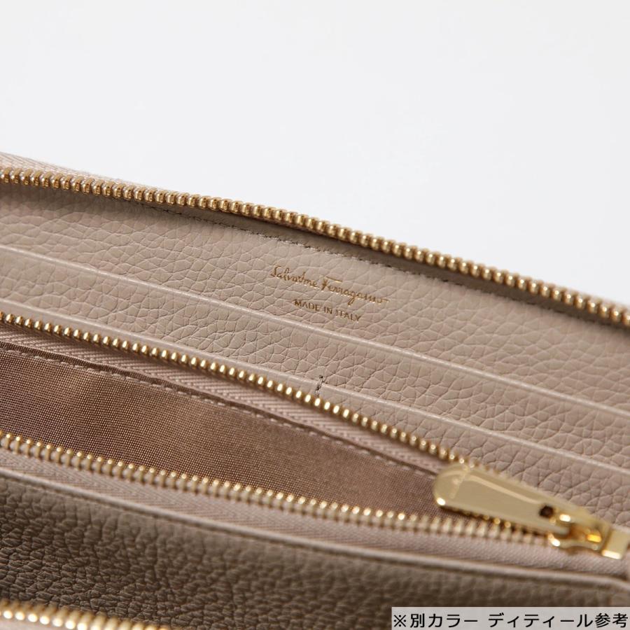 FERRAGAMO（フェラガモ） ラウンドファスナー長財布 220405 レディース
