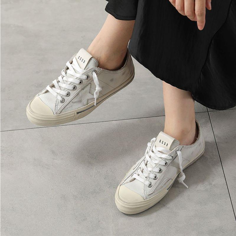 GOLDEN GOOSE（ゴールデングース） スニーカー V-Star GWF00129