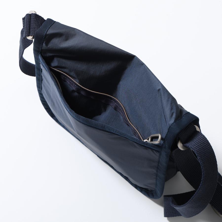 LeSportsac（レスポートサック） ショルダーバッグ ESSENTIAL FLAP BAG