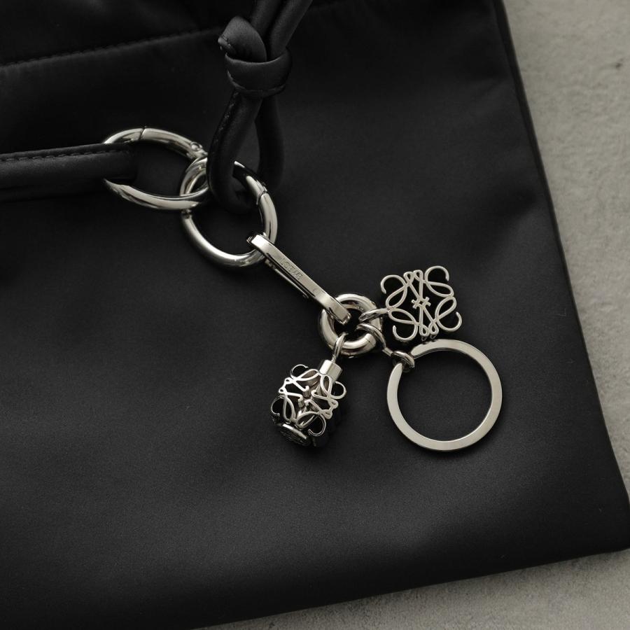 LOEWE（ロエベ） ボンベ ダイス CANDAD1X01 レディース アナグラム