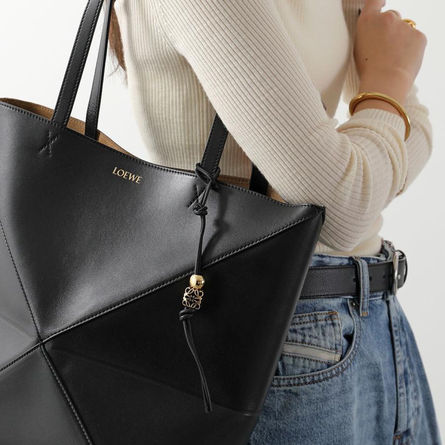 LOEWE（ロエベ） ボンベ ダイス CANDAD1X01 レディース アナグラム
