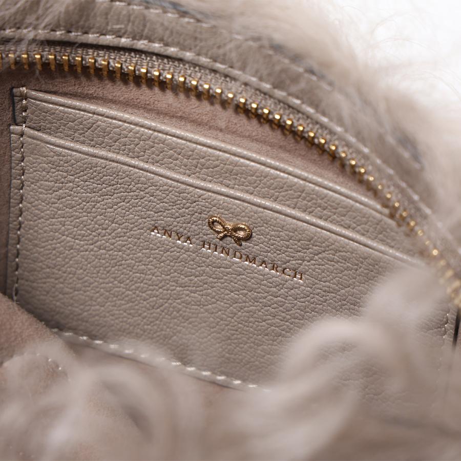 ANYA HINDMARCH（アニヤ・ハインドマーチ） クラッチバッグ Clutch