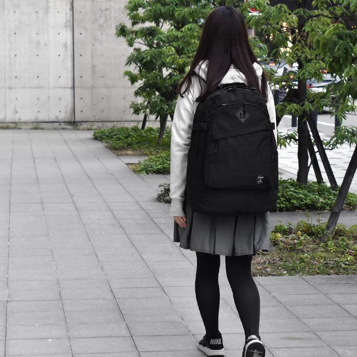 リナ　リュック＊ circle CIRCLE”シリーズに新型登場 | アネロ anello 公式通販 - carrot