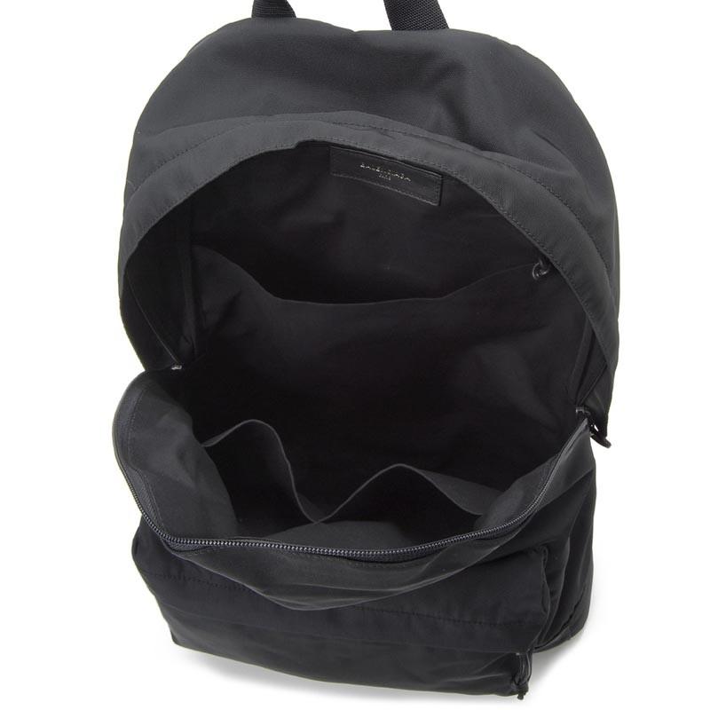 BALENCIAGA ブラックレザー バックパック.-*- BALENCIAGA ブラックレザーバックパック Balenciaga レザー バック