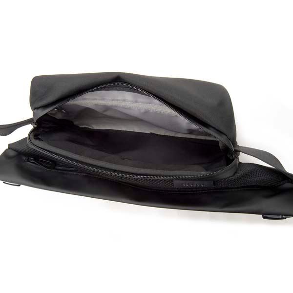 コートエシエル Cote&Ciel ボディバッグ ブラック 28623 Isarau Obsidian イザラウ オブシディアン メッセンジャーバッグ | Cote&Ciel | 03