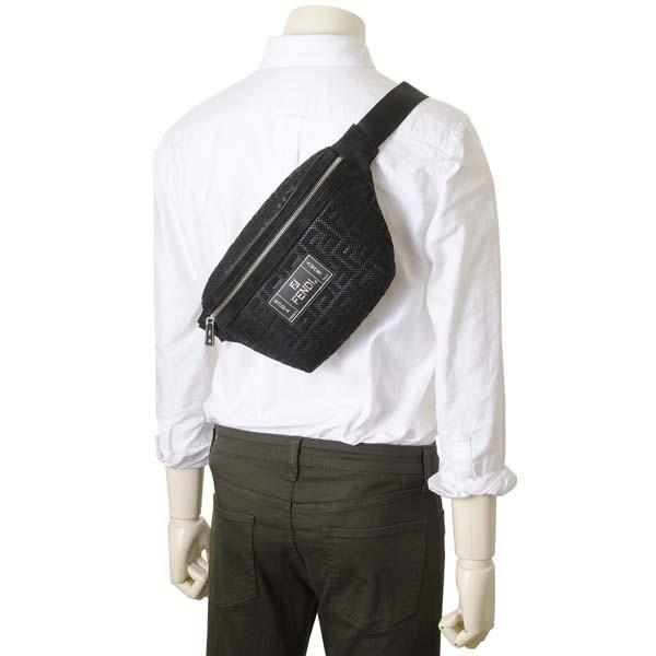 FENDI フェンディ ボディバッグ メンズ レディース ブラック 7VA434