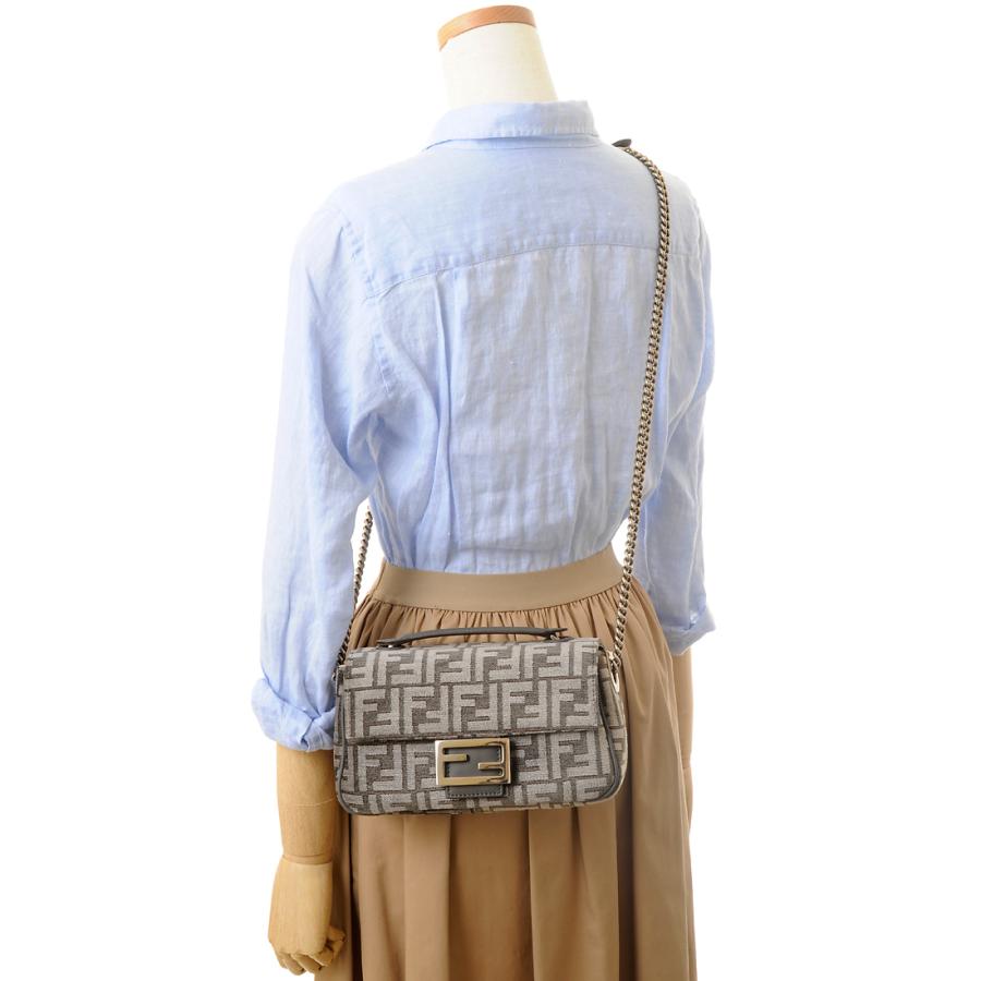 FENDI フェンディ ショルダーバッグ レディース グレー 8BR793 FENDI フェンディ ショルダーバッグ レディース グレー 8BR793