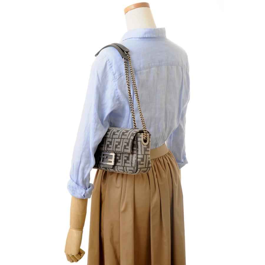 FENDI フェンディ ショルダーバッグ レディース グレー 8BR793 FENDI フェンディ ショルダーバッグ レディース グレー 8BR793
