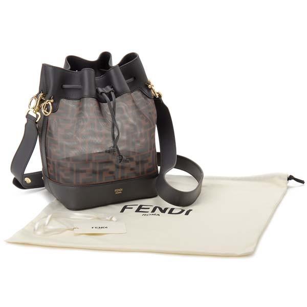FENDI フェンディ　ショルダーバッグ　ズッカ　FF金具　バケット FENDI（フェンディ） ショルダーバッグ レディース FF ズッカ バケット