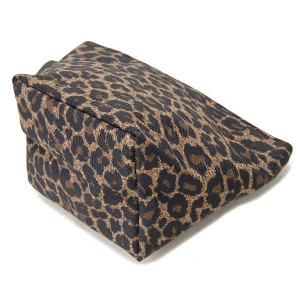 エルベシャプリエ☆パンサーブラン☆舟形ポーチ☆927F☆美品です♪ エルベシャプリエ Herve Chapelier 927Fパンサー(ナイロン舟型