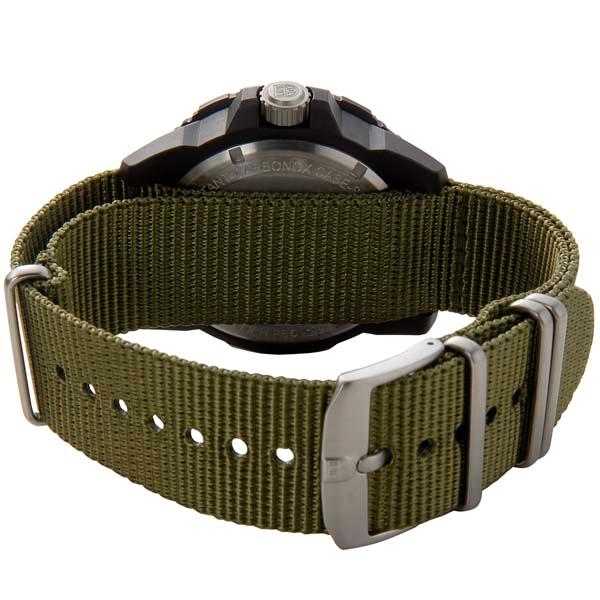 LUMINOX（ルミノックス） 腕時計 メンズ 45mm グリーン×ブラック XS