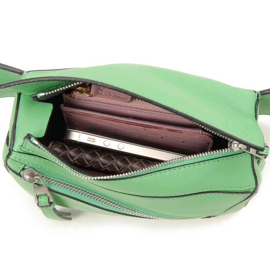 LOEWE（ロエベ） ボディバッグ メンズ レディース グリーン