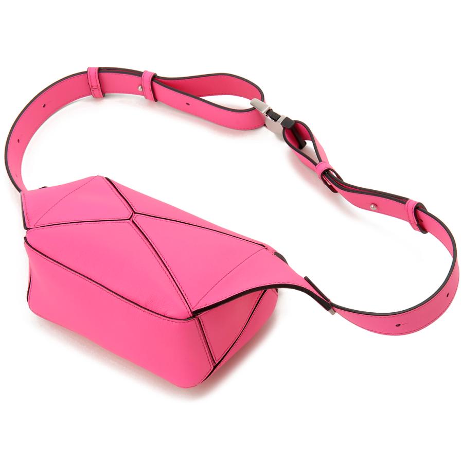 LOEWE（ロエベ） ボディバッグ メンズ レディース ピンク