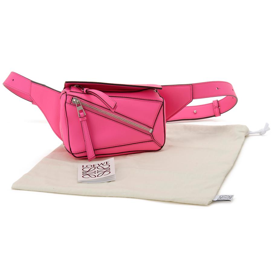 LOEWE（ロエベ） ボディバッグ メンズ レディース ピンク
