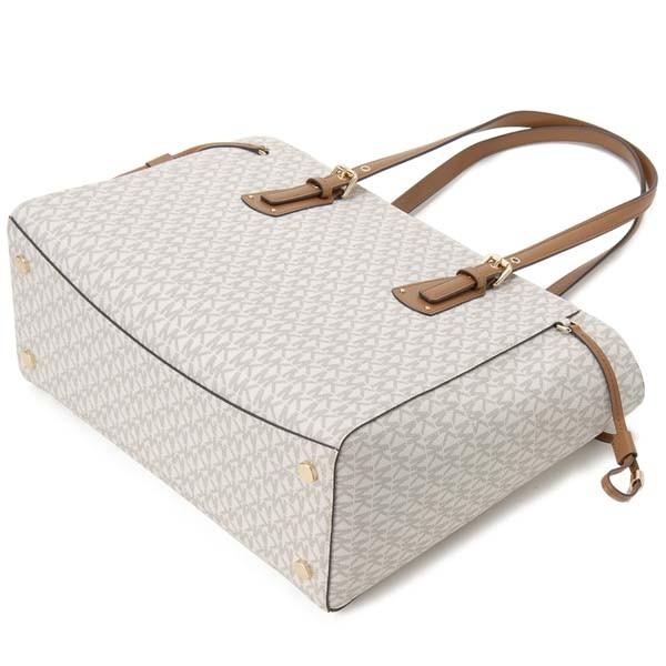 極美品✨マイケルコース　MICHAEL KORS トートバッグ A収納可　白 極美品✨️ 希少 マイケルコース トートバッグ A4収納 イントレ