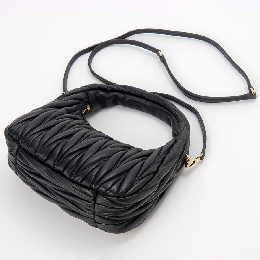 【美品】ミュウミュウ マトラッセ ショルダーバッグ 中古・古着通販】MIU MIU (ミュウミュウ) マテラッセレザー ビジュー