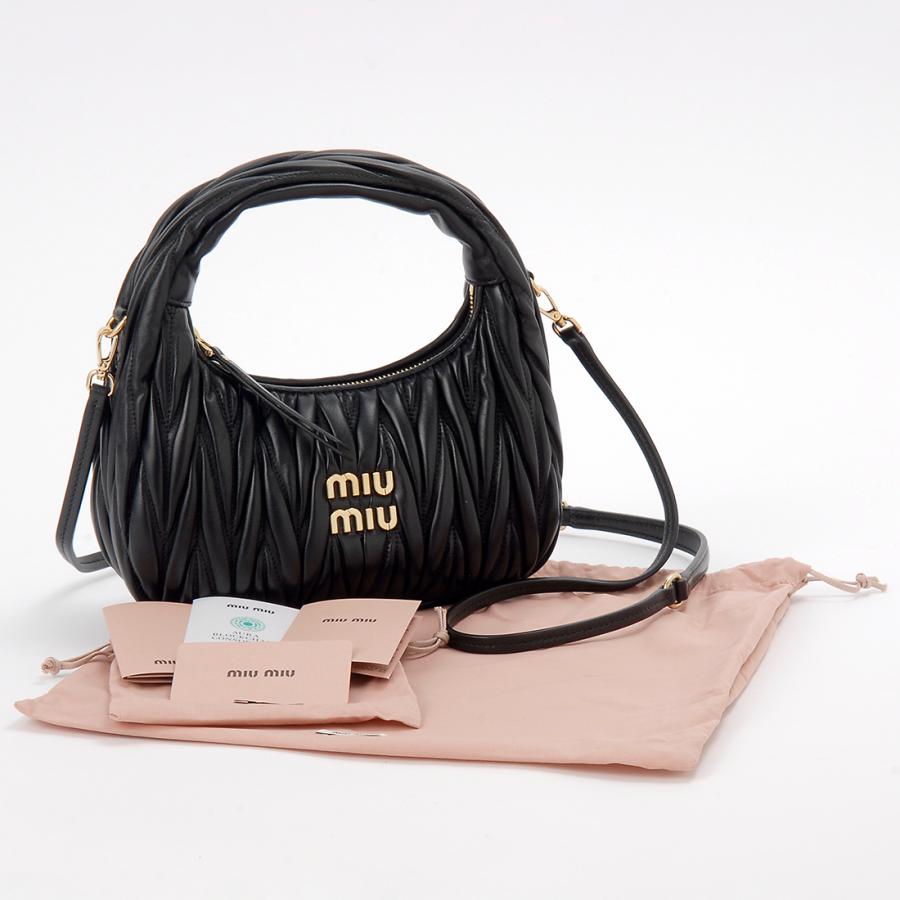 miumiu ショルダーバック ☆送料関税込☆MIU MIU マテラッセレザー ショルダーバッグ☆ (MiuMiu