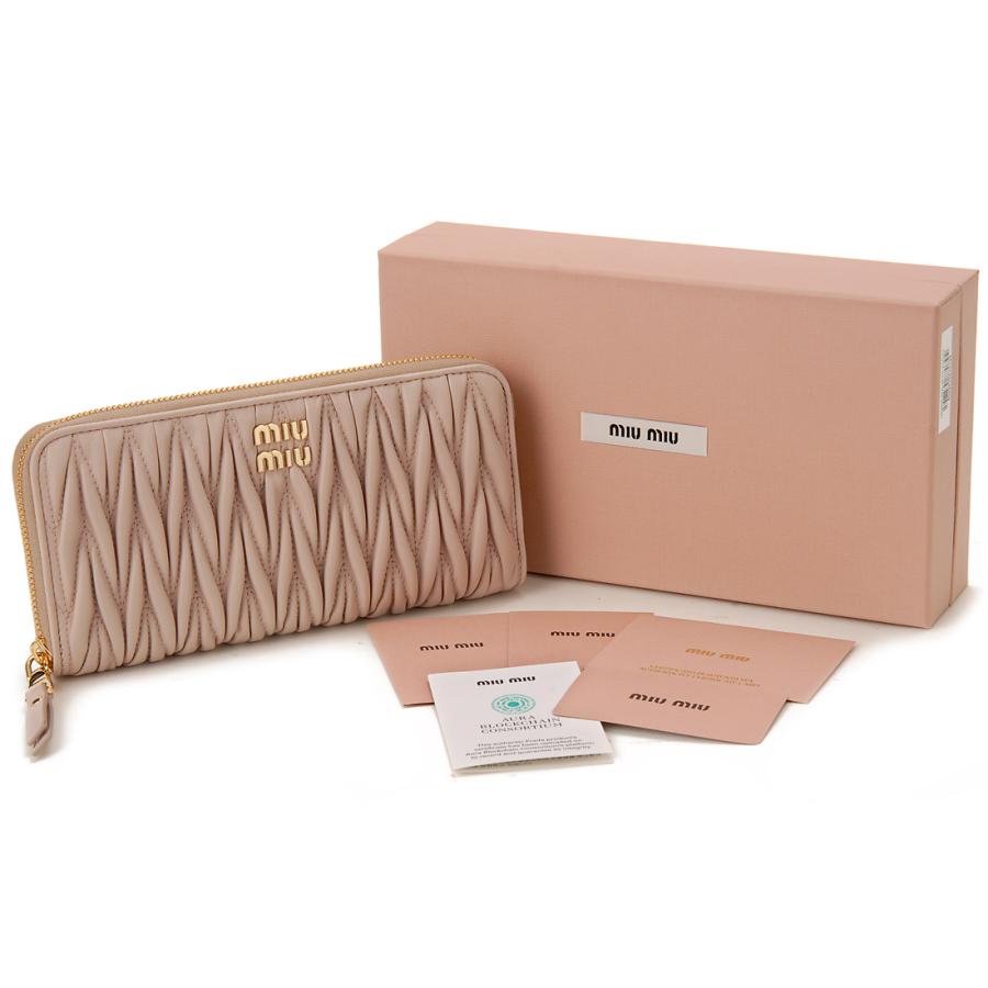 美品✨miu miu ミュウミュウ　マトラッセ　長財布 ピンク　L字ファスナー miu miu（ミュウミュウ） 長財布 レディース ピンク 5ML506 2FPP F0NZ2