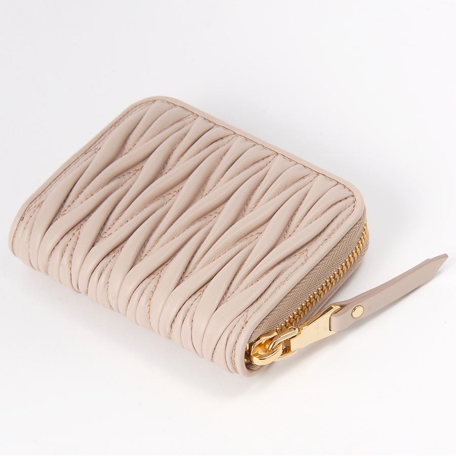 ボーナスストアPlus10％対象店 ミュウミュウ MIU MIU コインケース レディース ベージュ 5MM268 AFPP F0236 MATELASSE マトラッセの画像