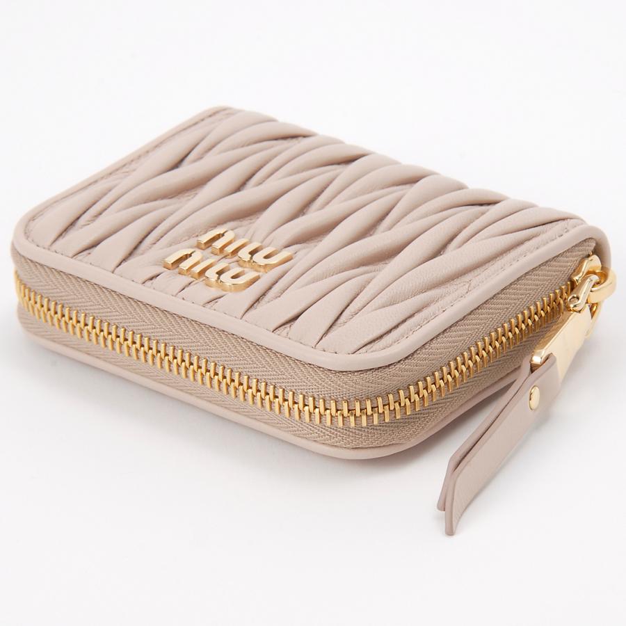 ボーナスストアPlus10％対象店 ミュウミュウ MIU MIU コインケース レディース ベージュ 5MM268 AFPP F0236 MATELASSE マトラッセの画像